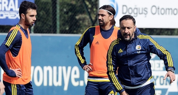 Fenerbahçe'de ayrılık rüzgarı!