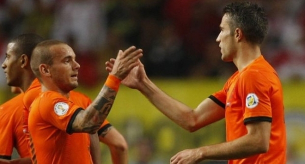 Sneijder ve Van Persie'ye kötü haber