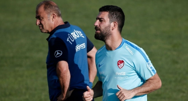 Arda Turan: "Oğuzhan olağanüstü bir futbolcu"