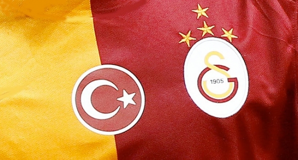 Galatasaray'da iki ayrılık kapıda!