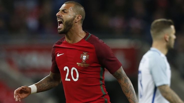 Quaresma'dan Nani'ye büyük darbe!