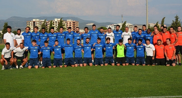 Akhisar Belediyespor topbaşı yaptı