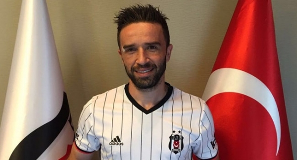 Beşiktaş, savunmasına istikrarı getirdi