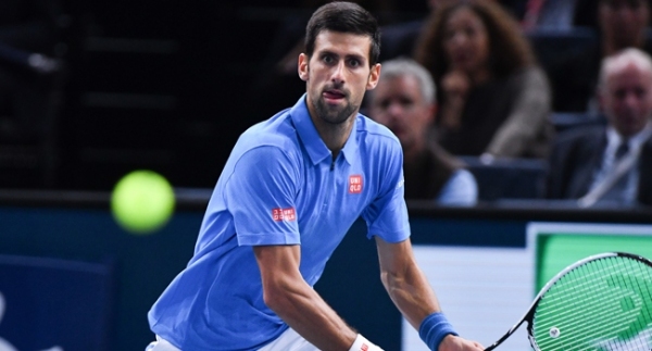 Djokovic elendi, Murray yarı finalde