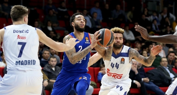 Anadolu Efes, Real'e takıldı