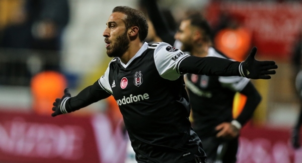 Cenk Tosun kendini aştı