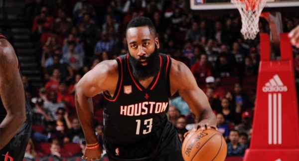 Harden'dan tarihi "triple-double"