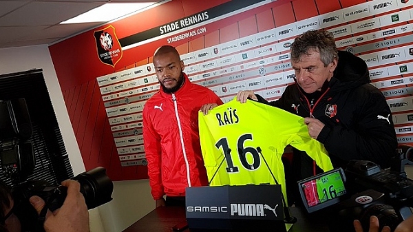 M'Bolhi, Rennes ile sözleşme imzaladı