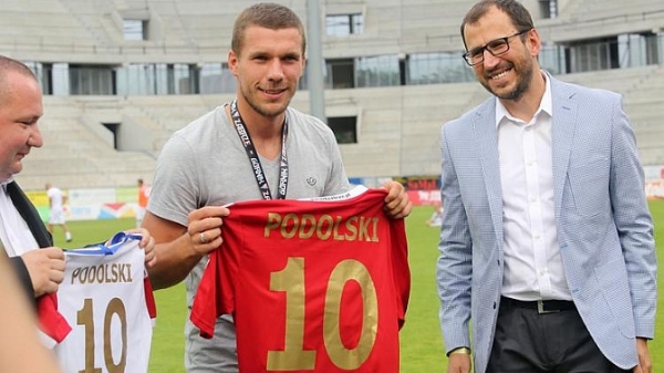 Podolski'den çok net transfer sözleri!