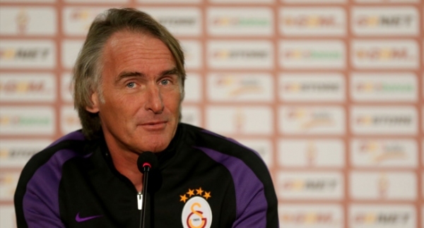 Riekerink'ten transfer açıklaması