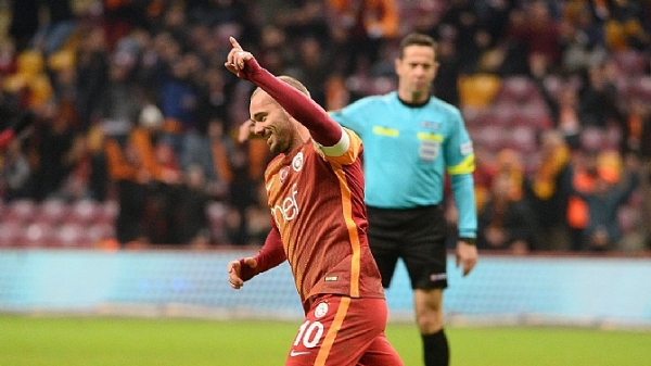 Sneijder'in aklı ABD'de...