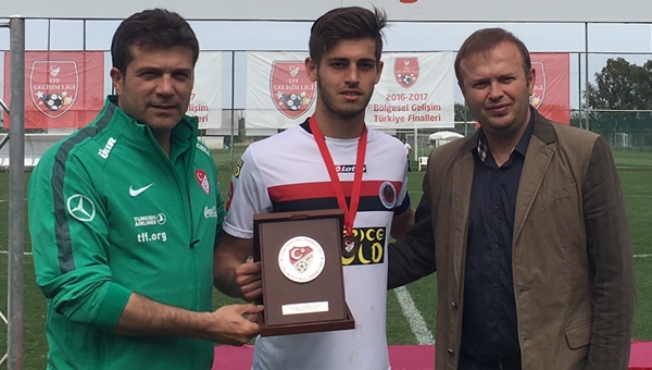 Gençlerbirliği U19 takımı, 3.'lük kupasını aldı