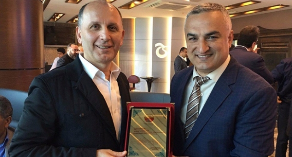 Muharrem Usta'ya plaket