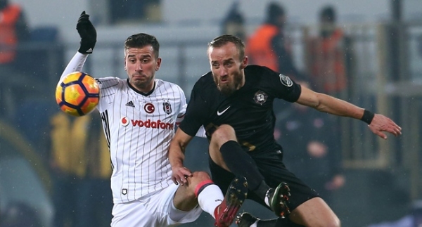 Beşiktaş ile Osmanlıspor 16. randevuda