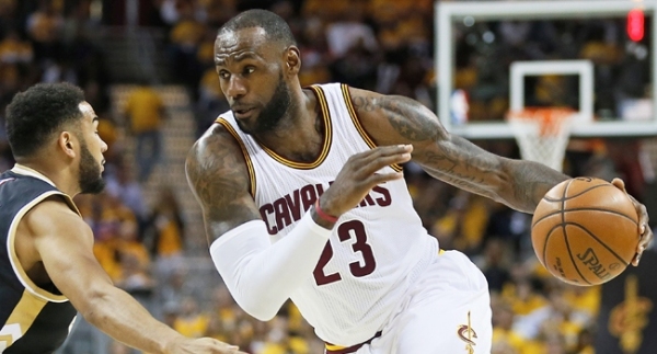 Cavaliers, Warriors'a dur dedi