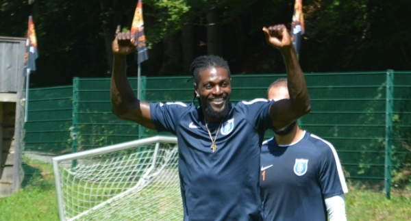 Adebayor'dan Pepe'ye mesaj!