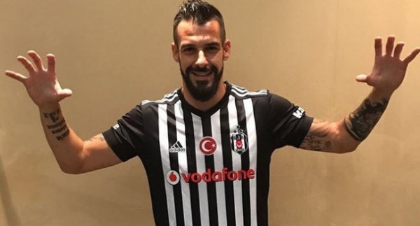 Alvaro Negredo İstanbul'da