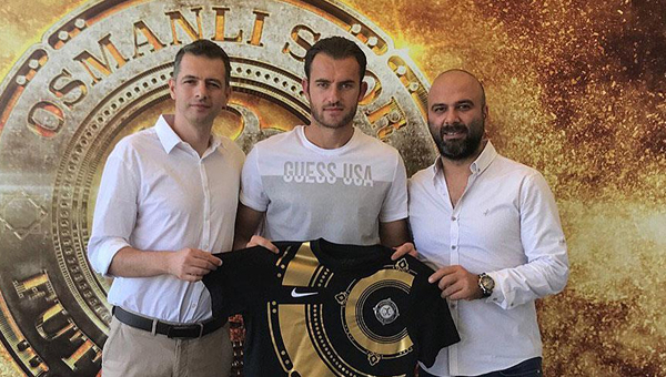 Osmanlıspor'a Arnavut golcü