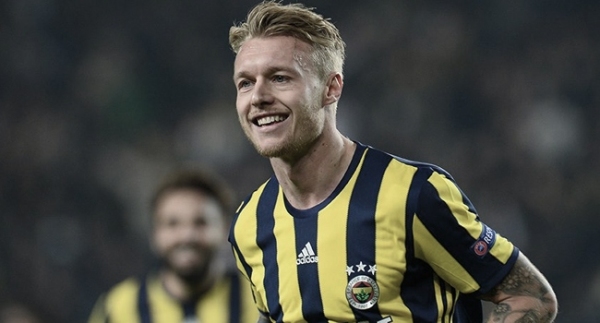 Simon Kjaer tarihe geçti