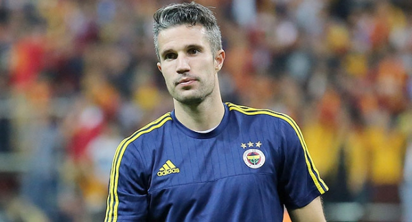 Van Persie'den kötü haber