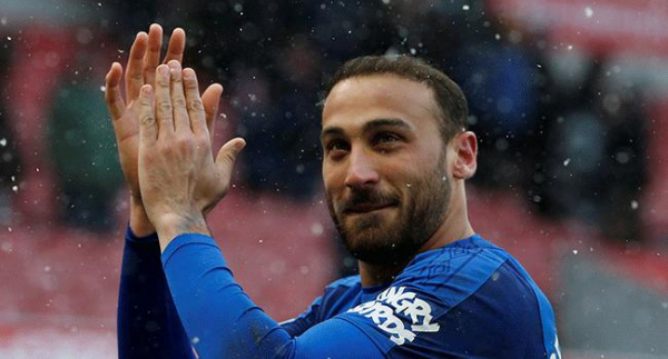 Cenk Tosun Ada'nın gündeminde