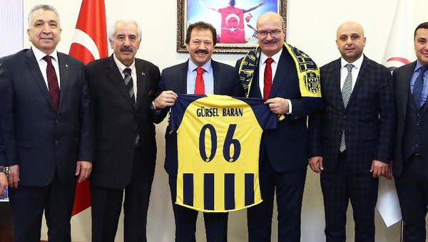 "Ankaragücü borç isteyen bir kulüp olmaktan çıkmalı"