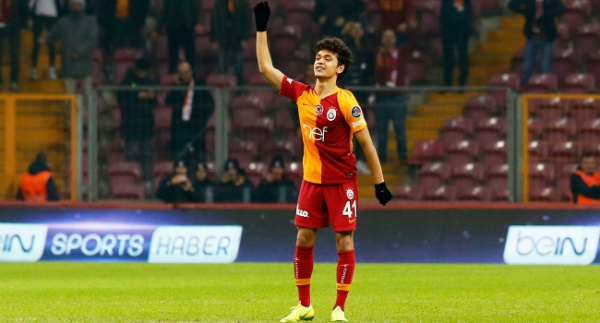 Galatasaray'da tarihe geçen genç: Mustafa Kapı