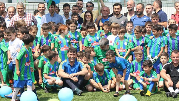 Çaykur Rizespor'dan "Anne-Baba Haydi Futbola" projesi