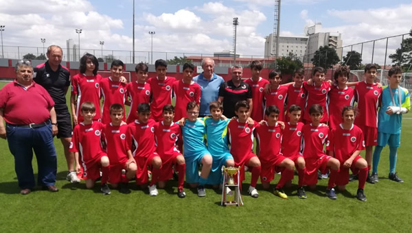 Ankara U13 şampiyonu Gençlerbirliği 